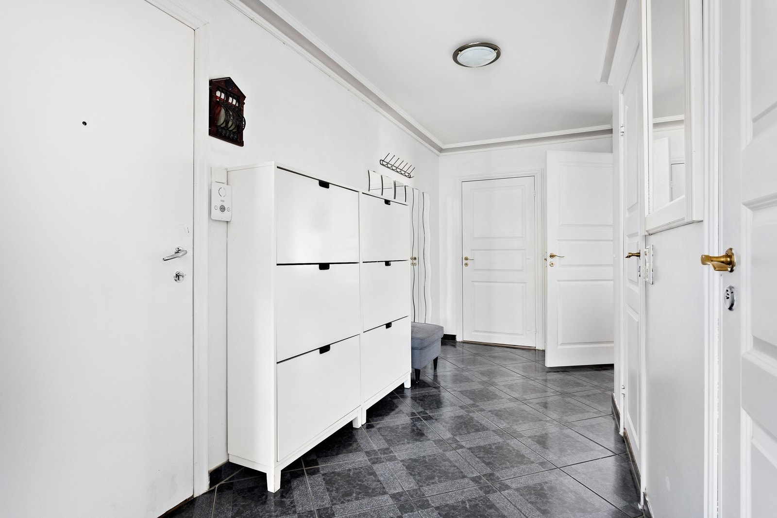 Her er det godt å komme hjem samt å ønske gjester velkommen! Galleribilde