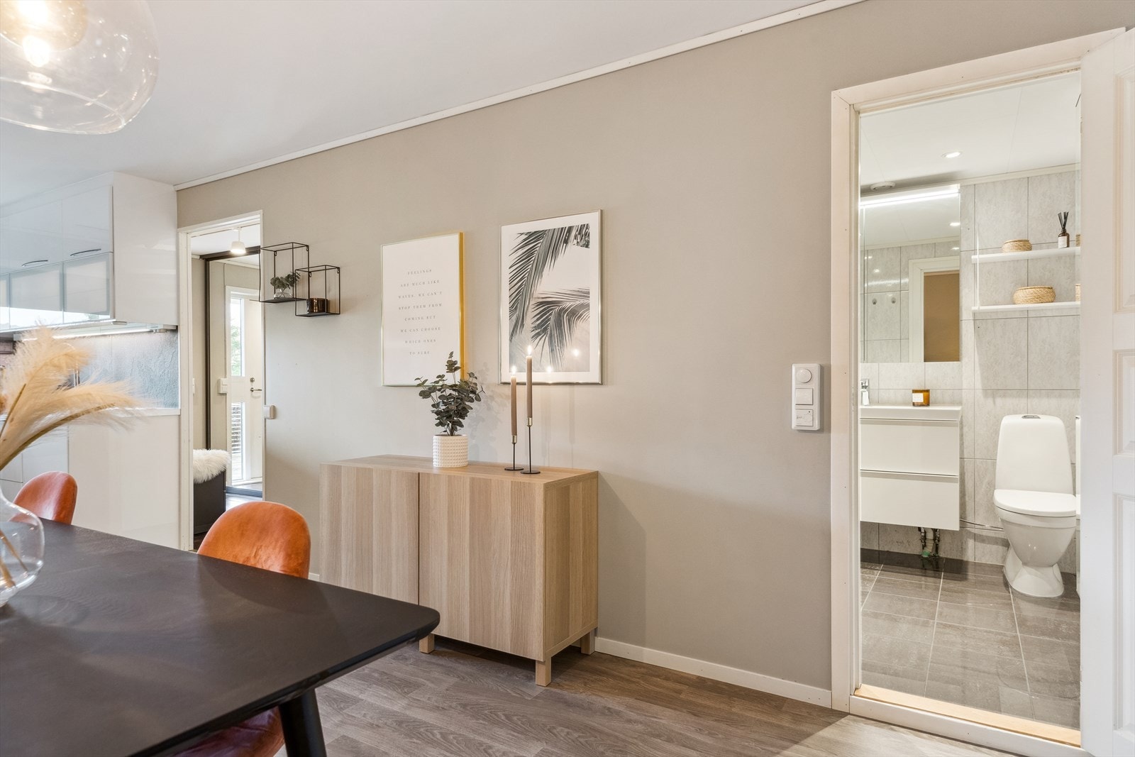 Badet ligger også i første etasje. Galleribilde