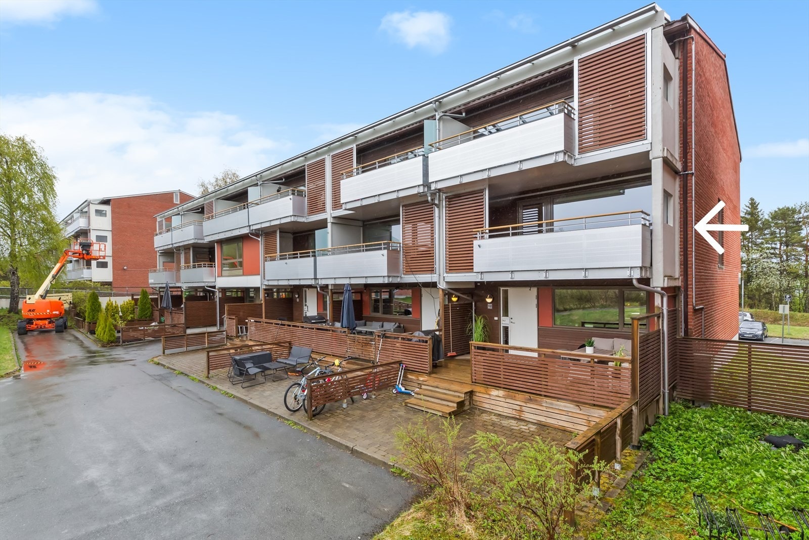 Det kan være mulighet for parkeringsplass i felles garasjekjeller. Galleribilde