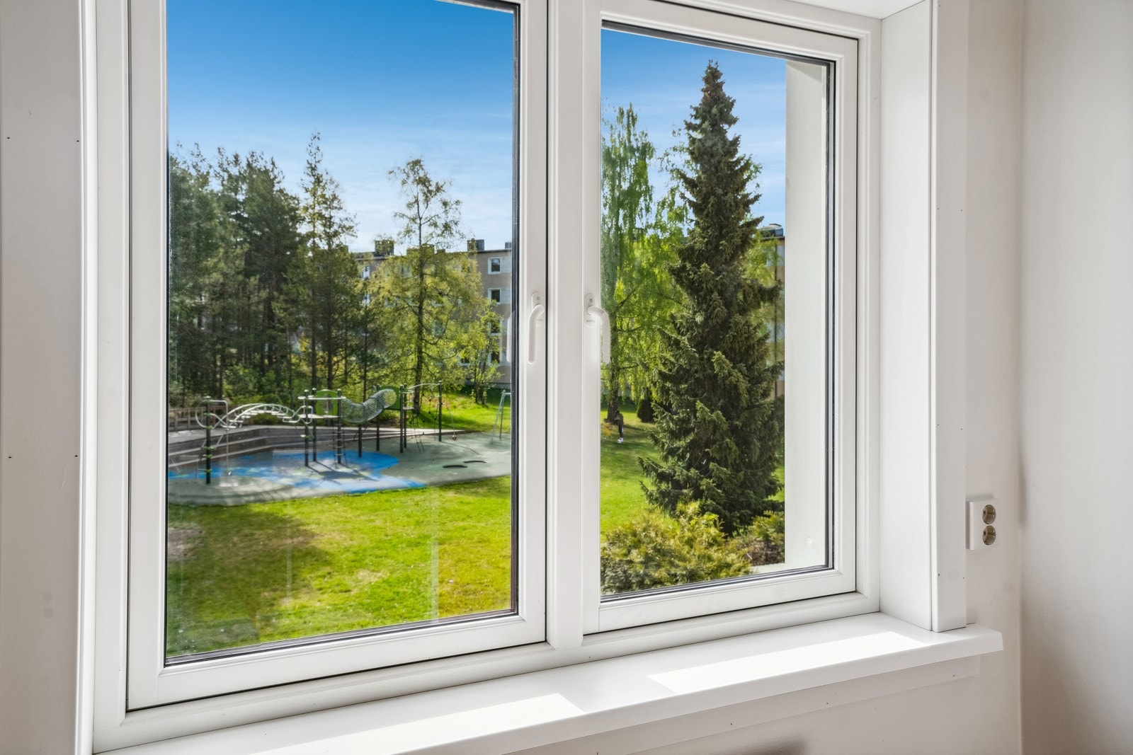 Isolerglassvinduer fra 2019. Balkongdør med isolerglass fra 2019 Galleribilde