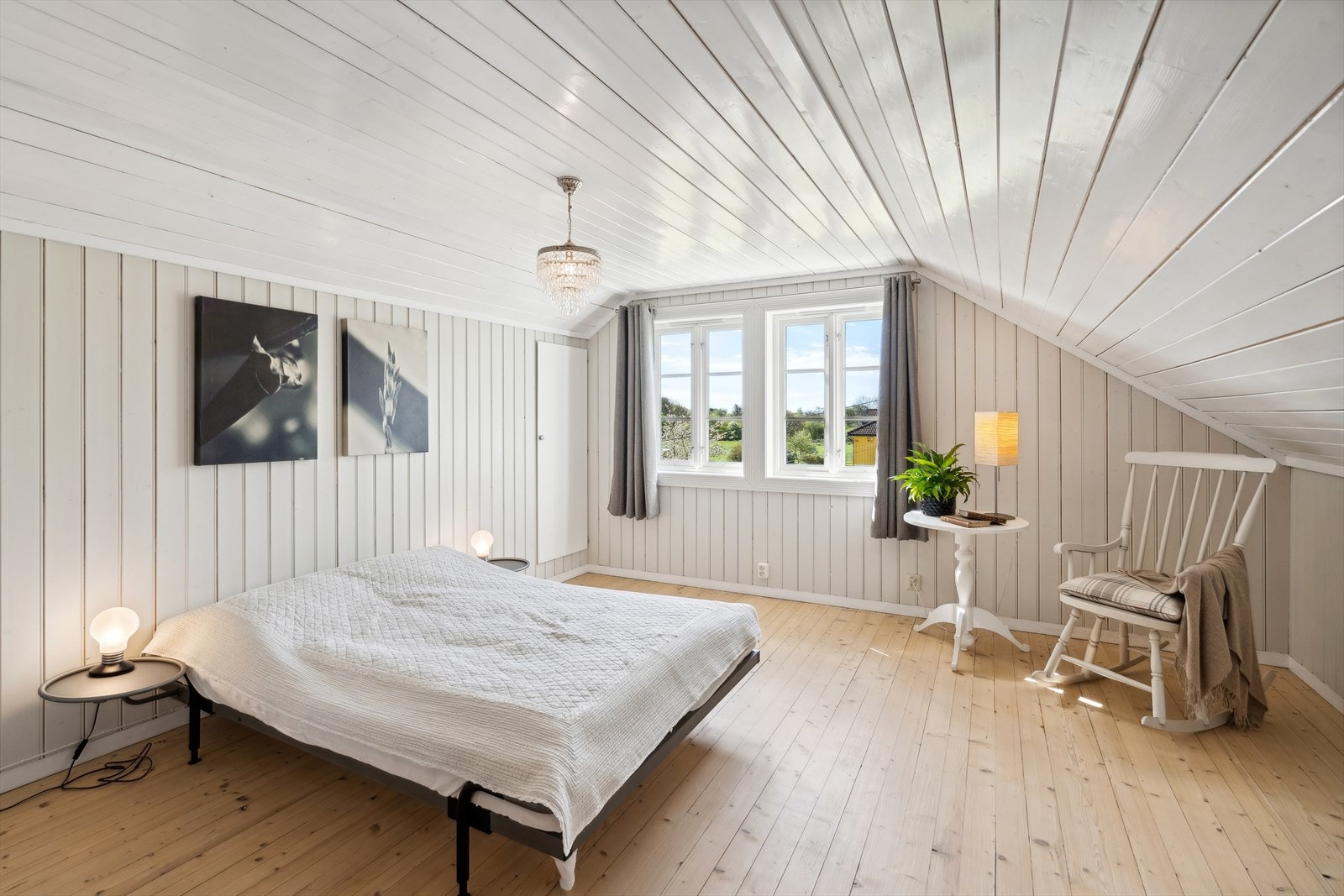 2. etasje har 2 soverom og et yogarom. Galleribilde