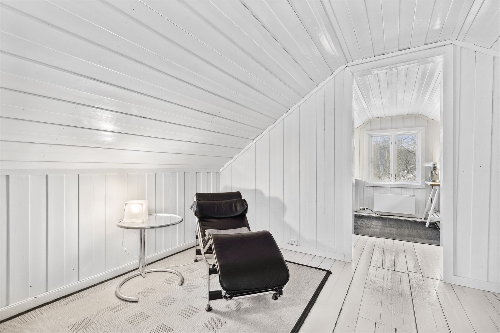 Luftig gang i annekset Galleribilde