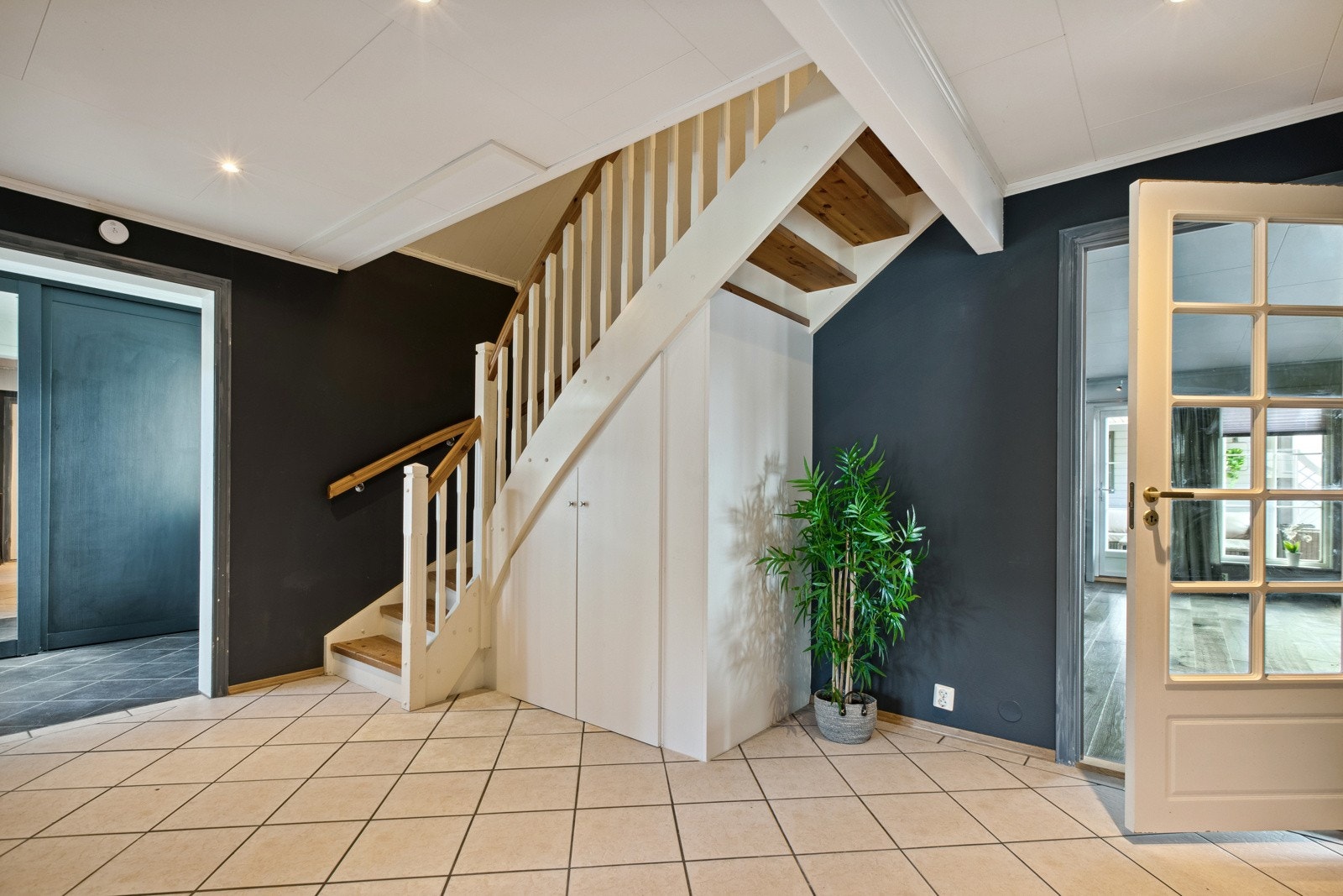 Hall. Galleribilde