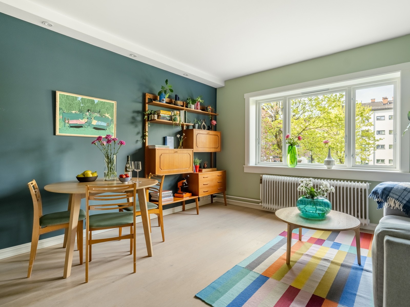 Leiligheten er i sin helhet beliggende inn mot flott og rolig gårdsrom. Galleribilde