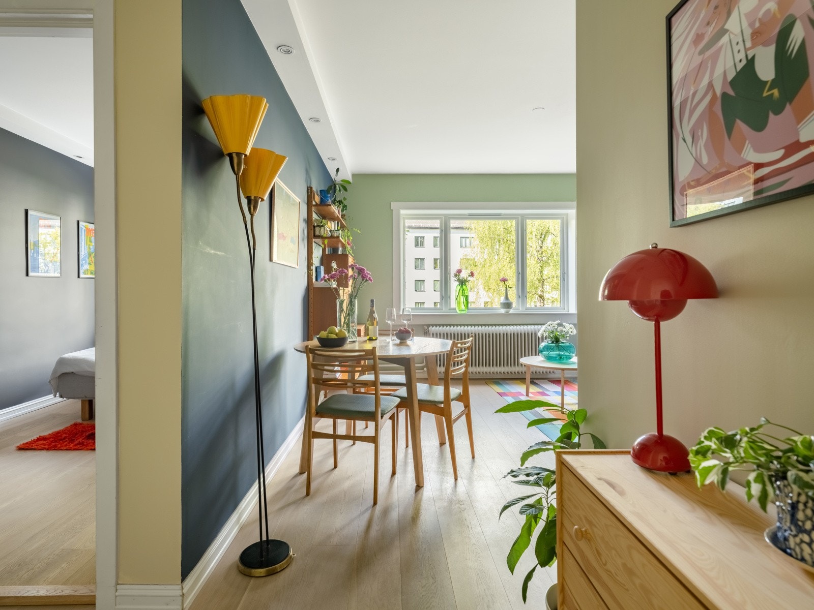 Vi beveger oss videre fra stuen og inn til soverommet. Galleribilde