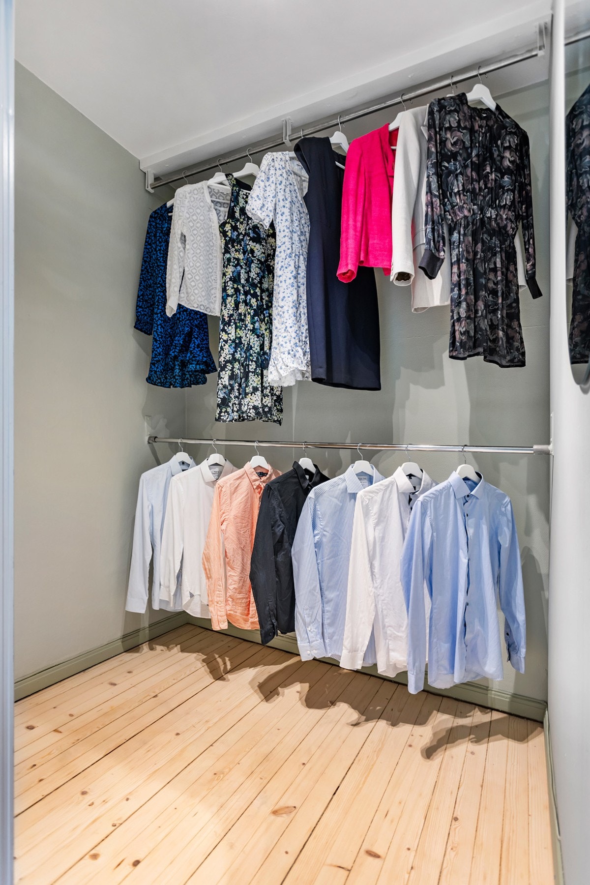 Walk-in closet Galleribilde