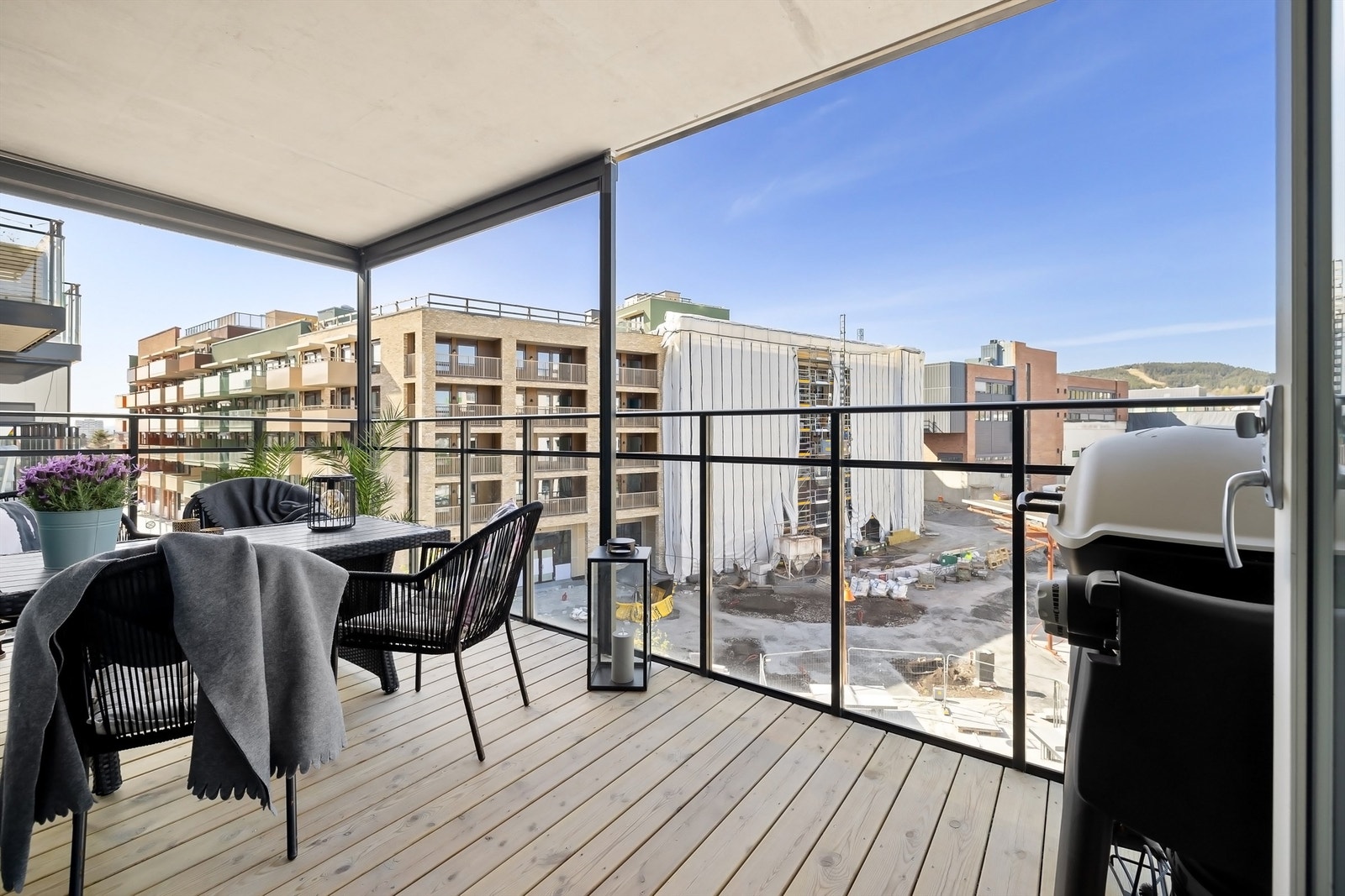 Området er i stadig utvikling, og det skal bygges et veldig hyggelig torg utenfor balkongen Galleribilde