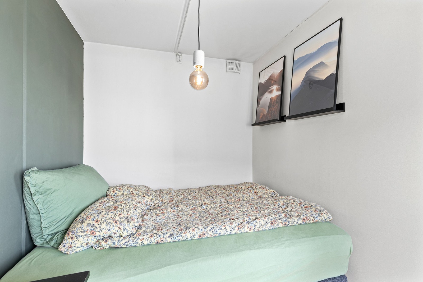 Mulighet for å leie p-plass i felles garasje ved ledig plass, tildeles av styret. Galleribilde