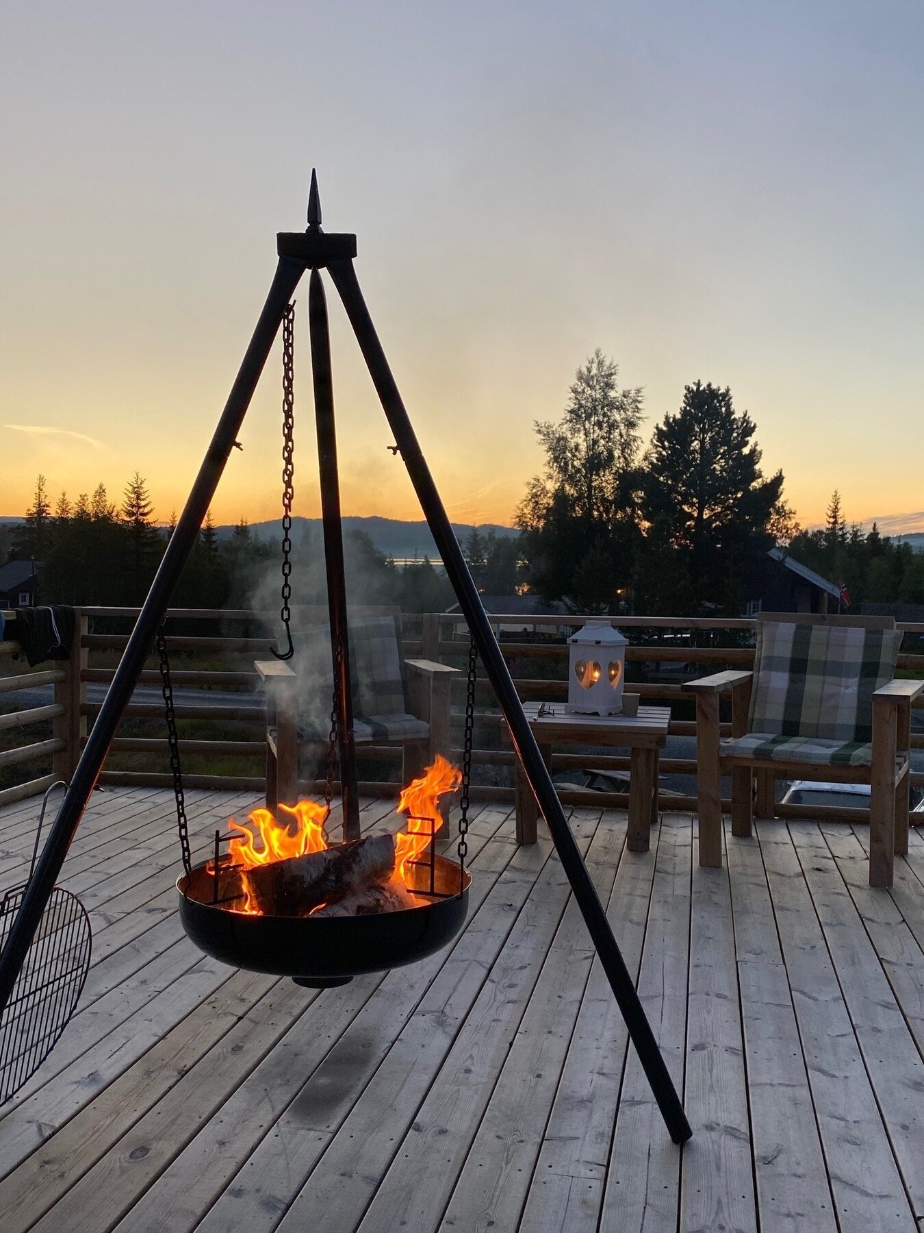 På terrassen kan man nyte lange sommerdager. Galleribilde