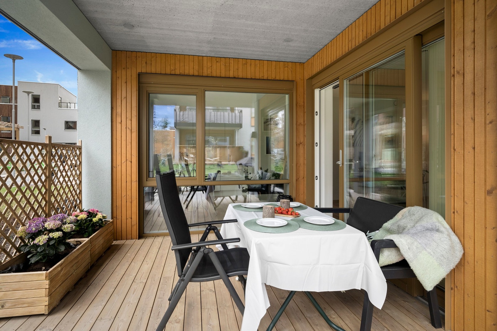 Overbygd og skjermet uteplass Galleribilde