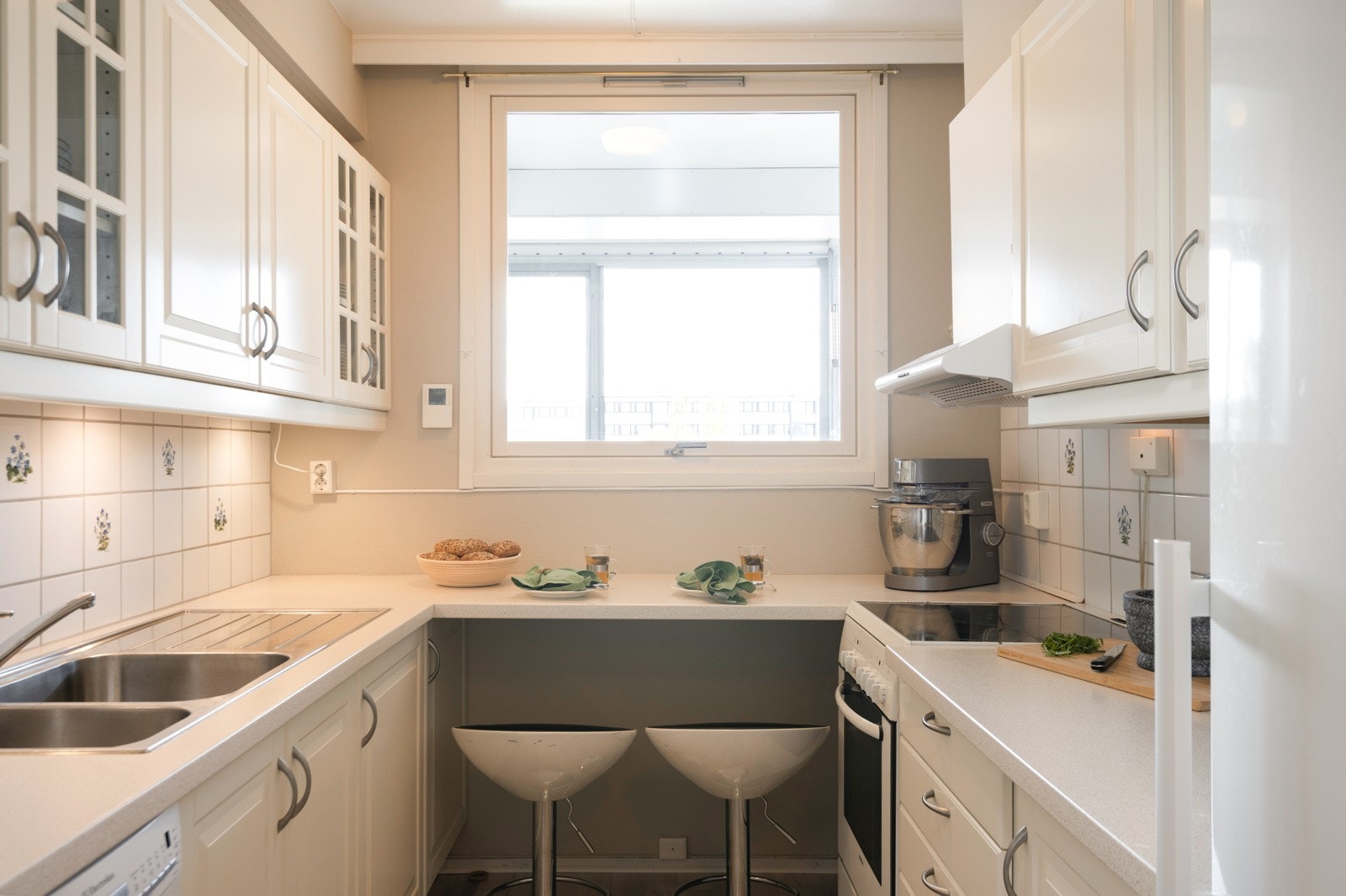 Kjøkkenet fremstår i god stand og har fått tilstandsgrad 1 iht. taktsrapport. Galleribilde