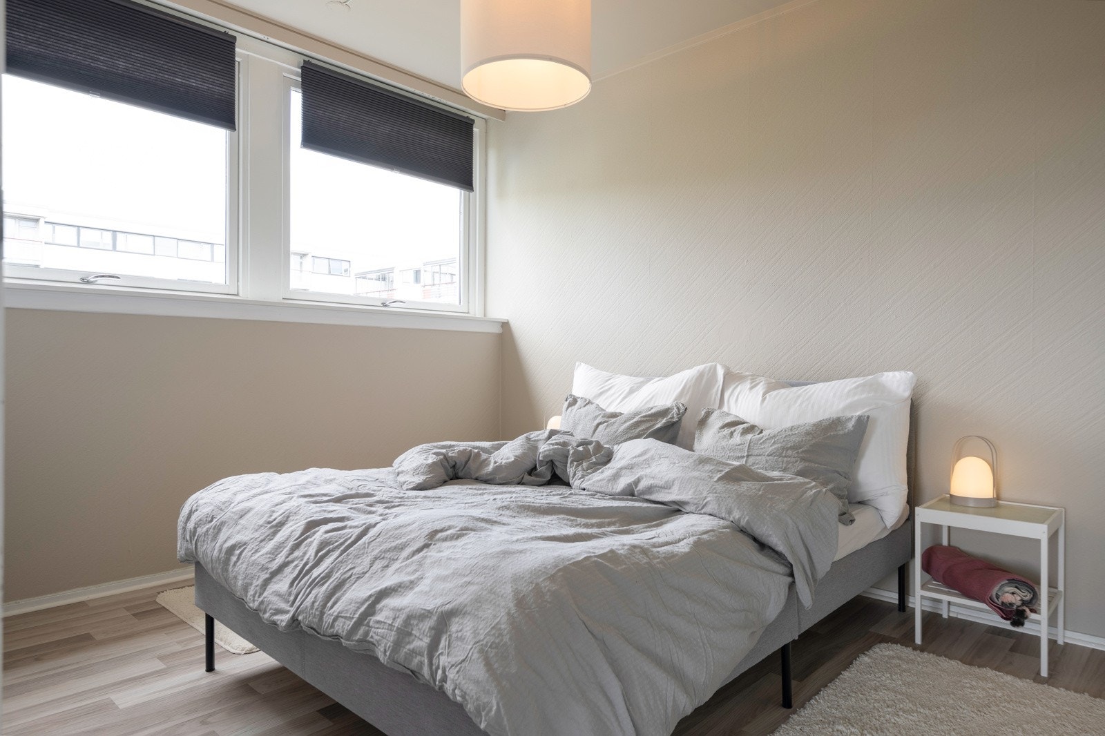 Soverommet er på hele 11 kvm. og ligger vegg i vegg med stua. Galleribilde