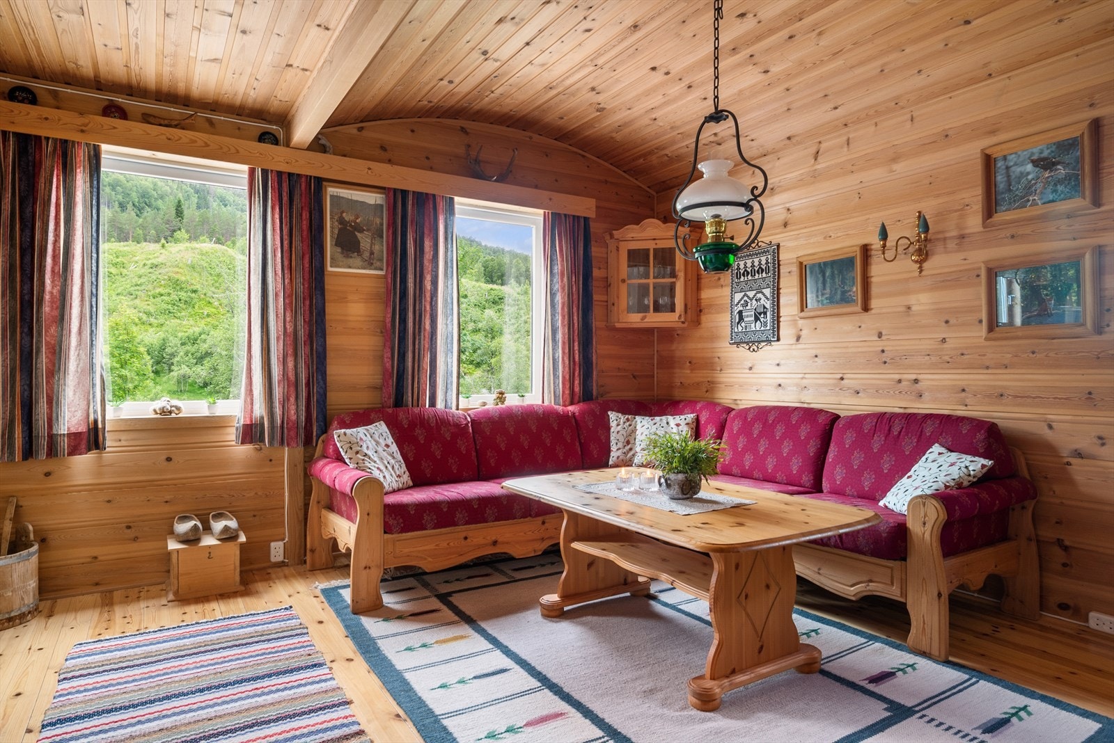 Koselig sittegruppe i stuen Galleribilde