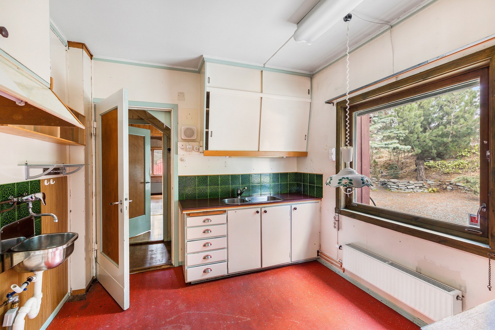 Eldre kjøkken på 8,5 kvm. Galleribilde