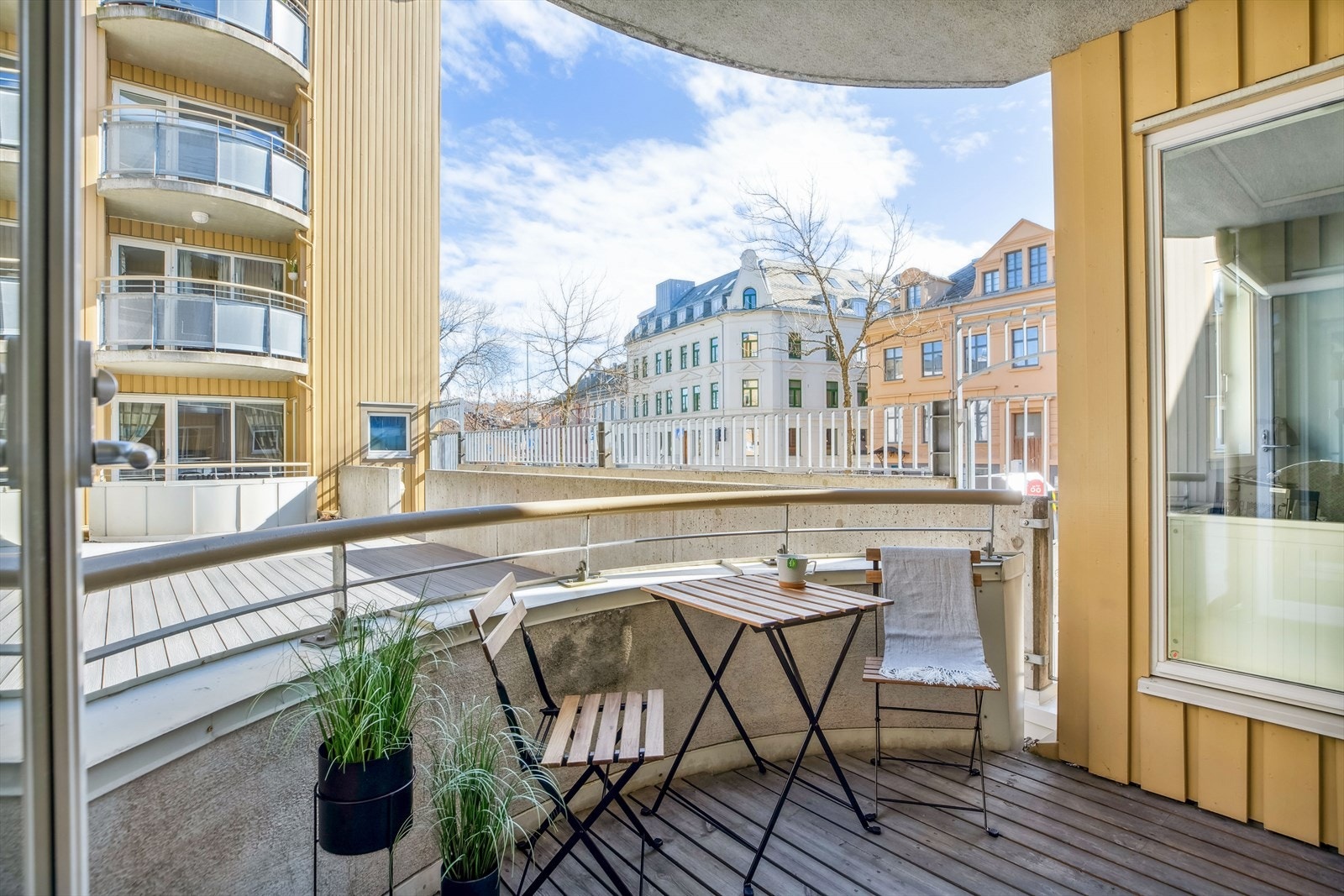 Heimdal Eiendomsmegling v/Ludvig Bøgseth ønsker velkommen til en sentrumsnært beliggende leilighet i Fjordgata 18A! Galleribilde