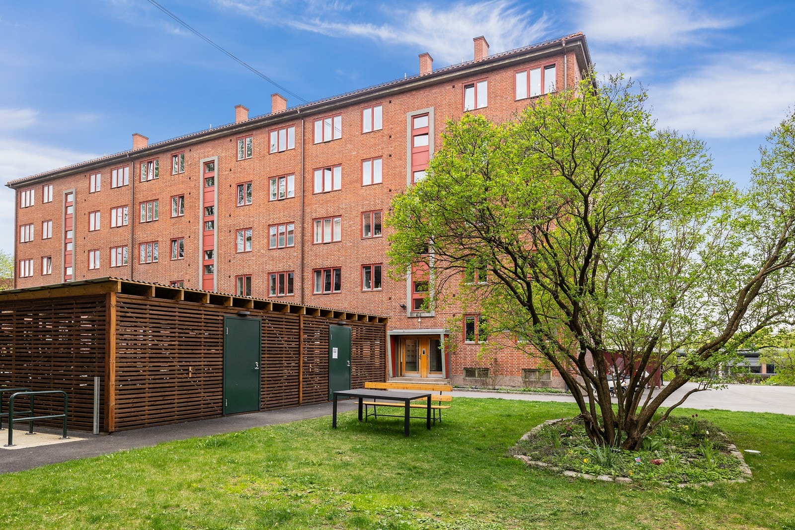 Trivelige og velholdte utearealer. Galleribilde
