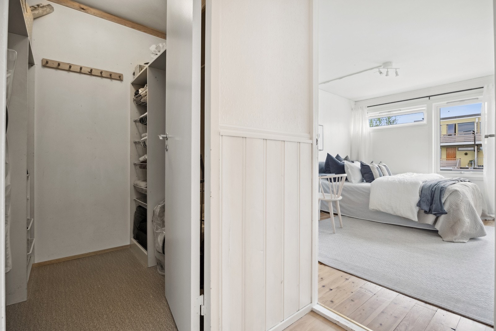 Rikelig med oppbevaringsmuligheter i innvendig bod på 3 kvm. Galleribilde