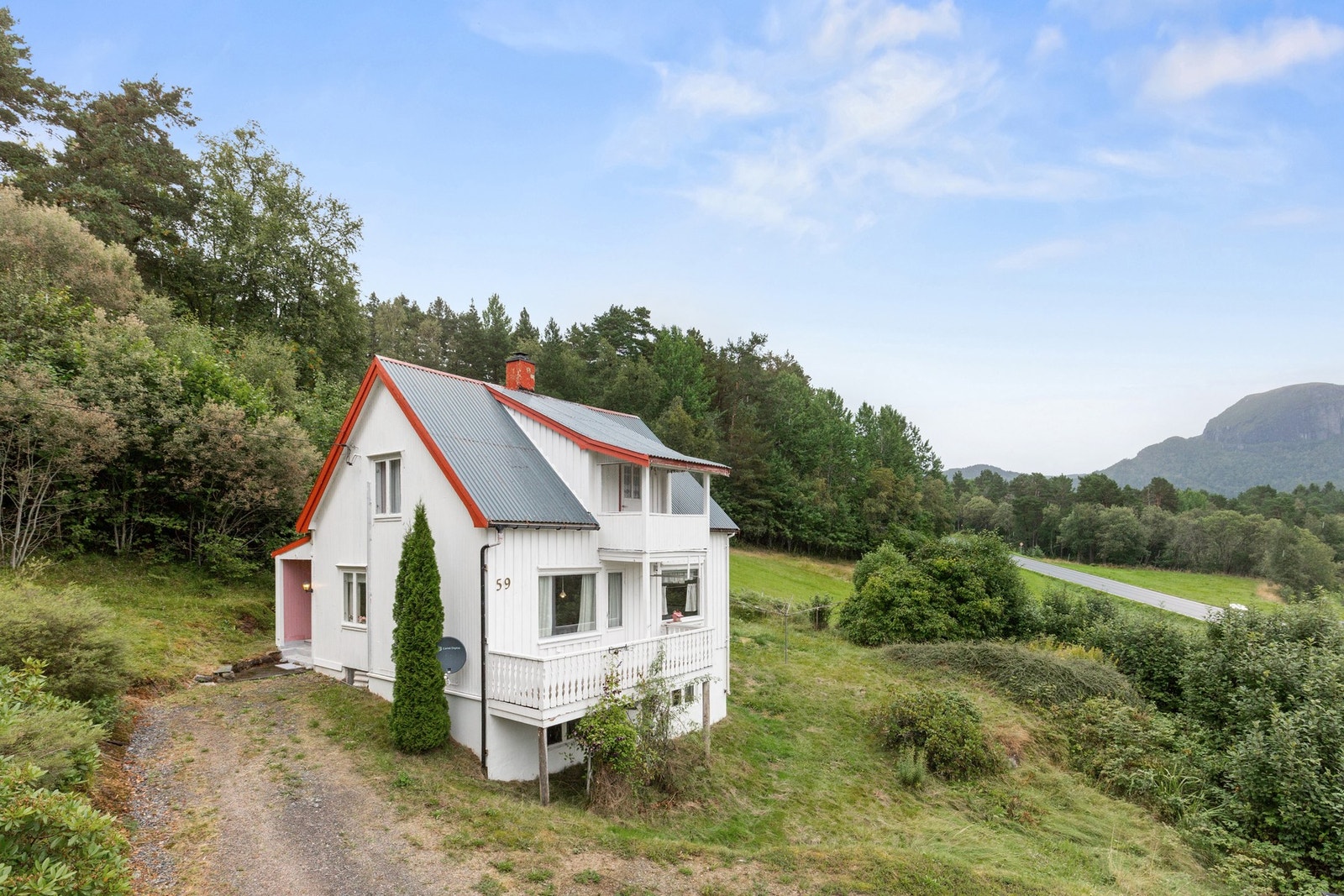 EiendomsMegler 1, v/ Anbjørn Ulseth presenterer Aursundvegen 59 Galleribilde