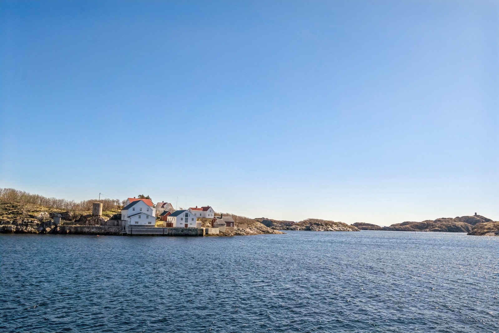 Her ser man mot Vakthusøy Galleribilde