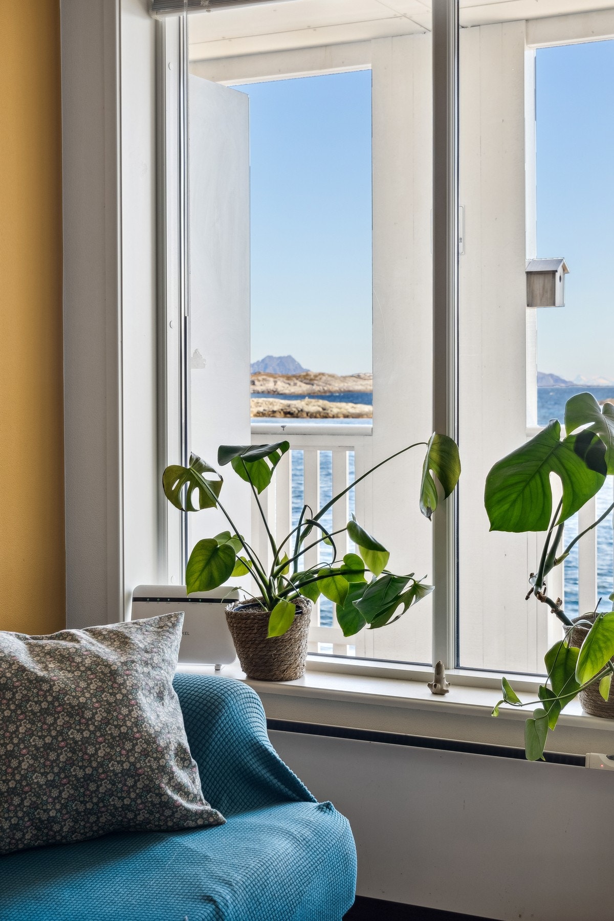 Utsikt fra stuen utover Vestfjorden Galleribilde