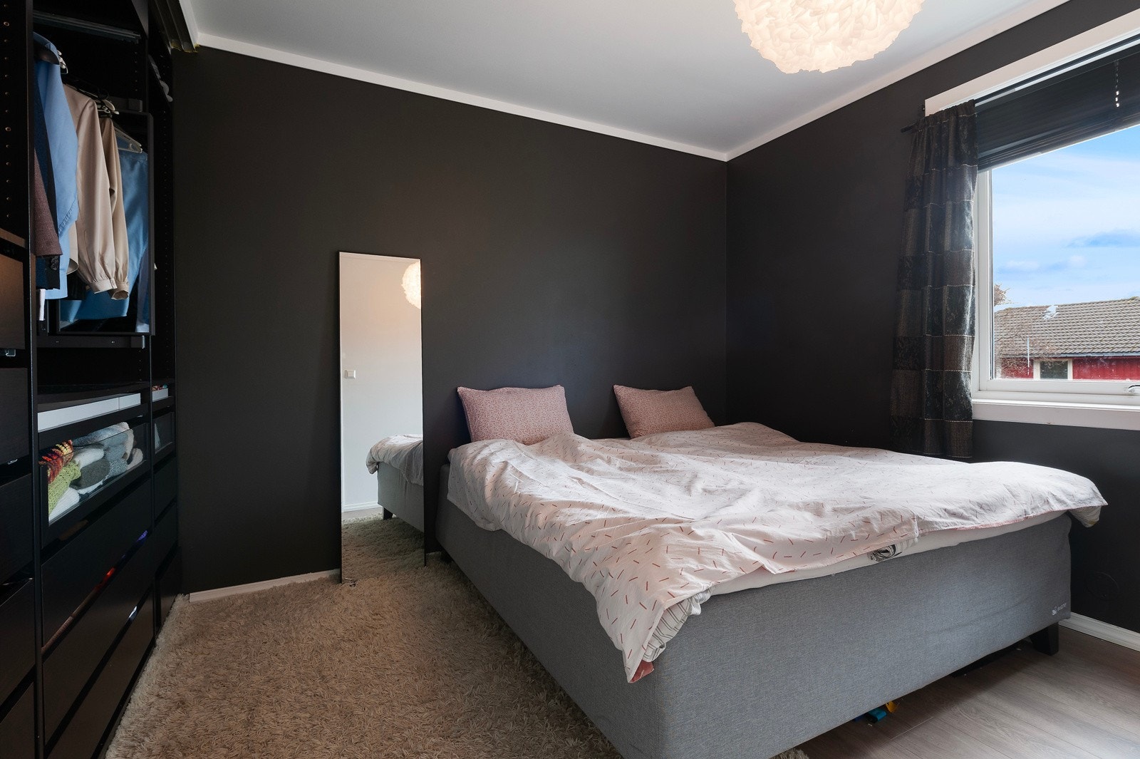 Ett av boligens tre soverom. Galleribilde