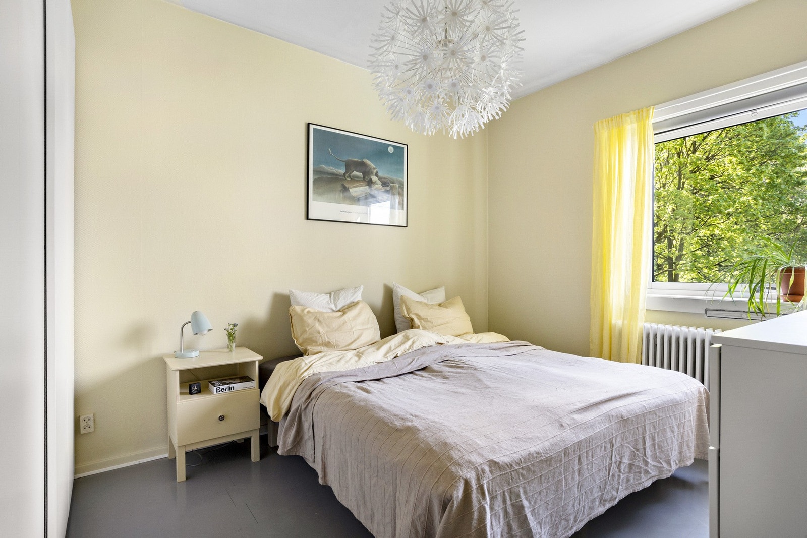 Hovedsoverommet er romslig og har plass til dobbeltseng. Galleribilde