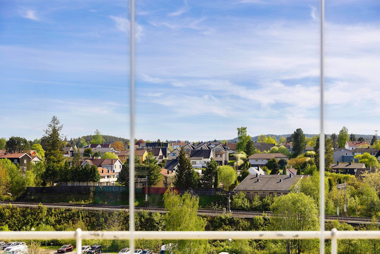 Med beliggenhet i byggets toppetasje får du hyggelig utsikt. Galleribilde