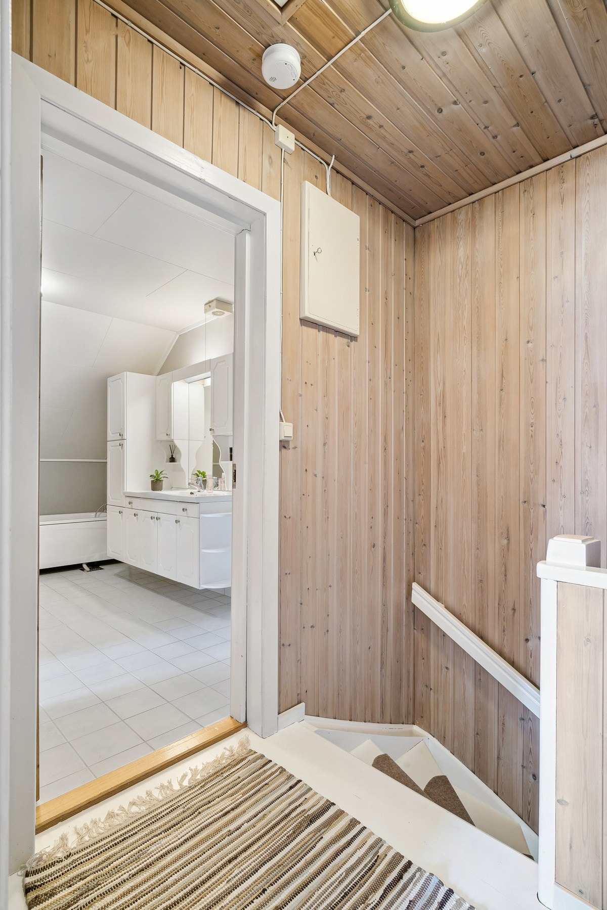 Trappegang i loftsetasjen Galleribilde