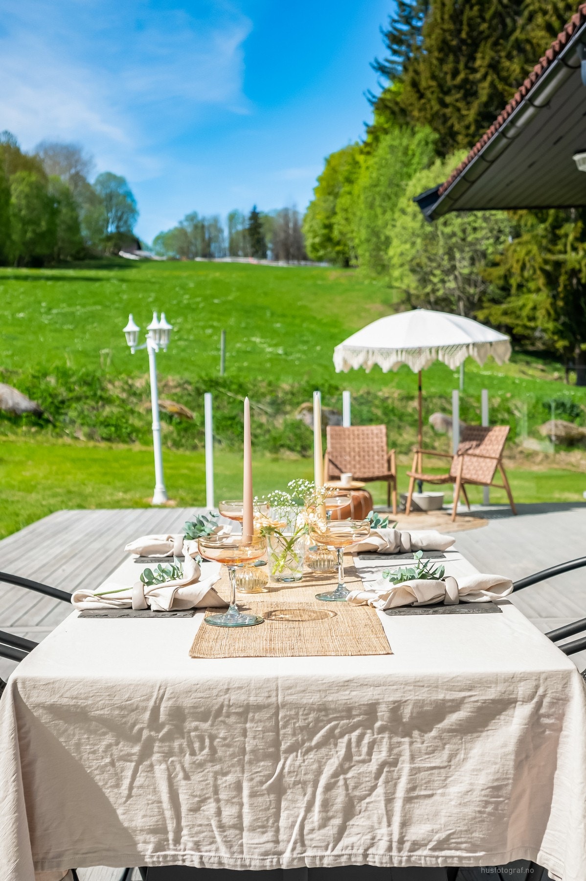 For en plass å invitere familie og venner på hyggelig lag! Galleribilde