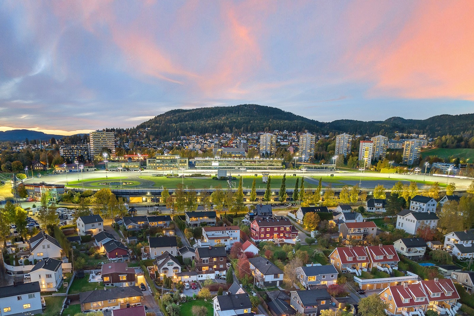 Lørenbanen. Galleribilde