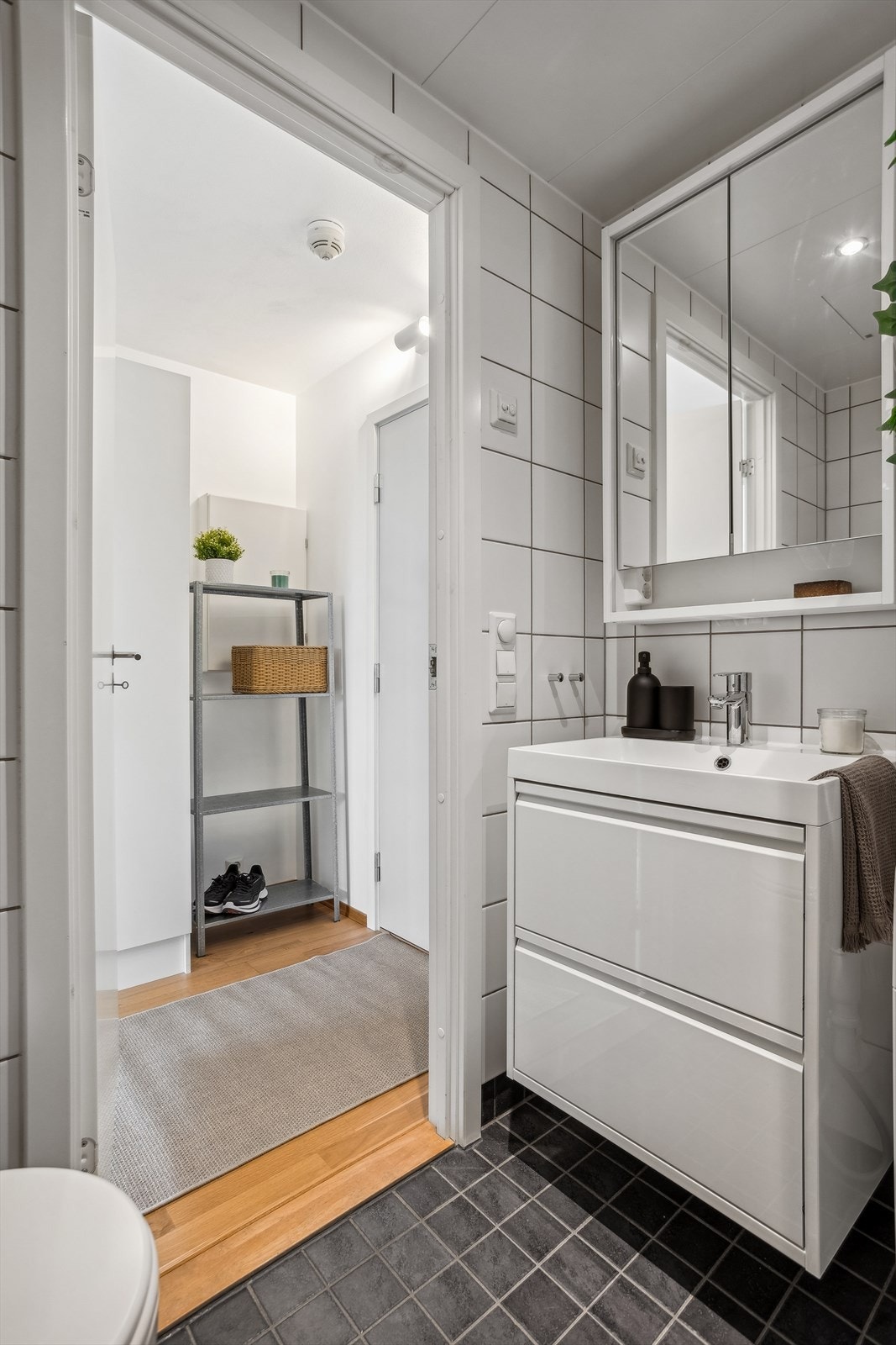 Flott innredning med god lagringsplass Galleribilde