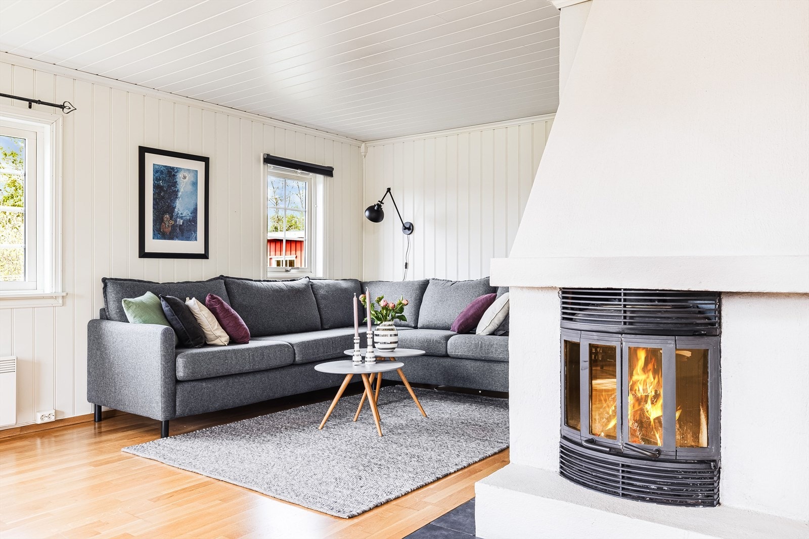 Denne korken er perfekt til sofagruppa med tilhørende TV-møblement. Galleribilde