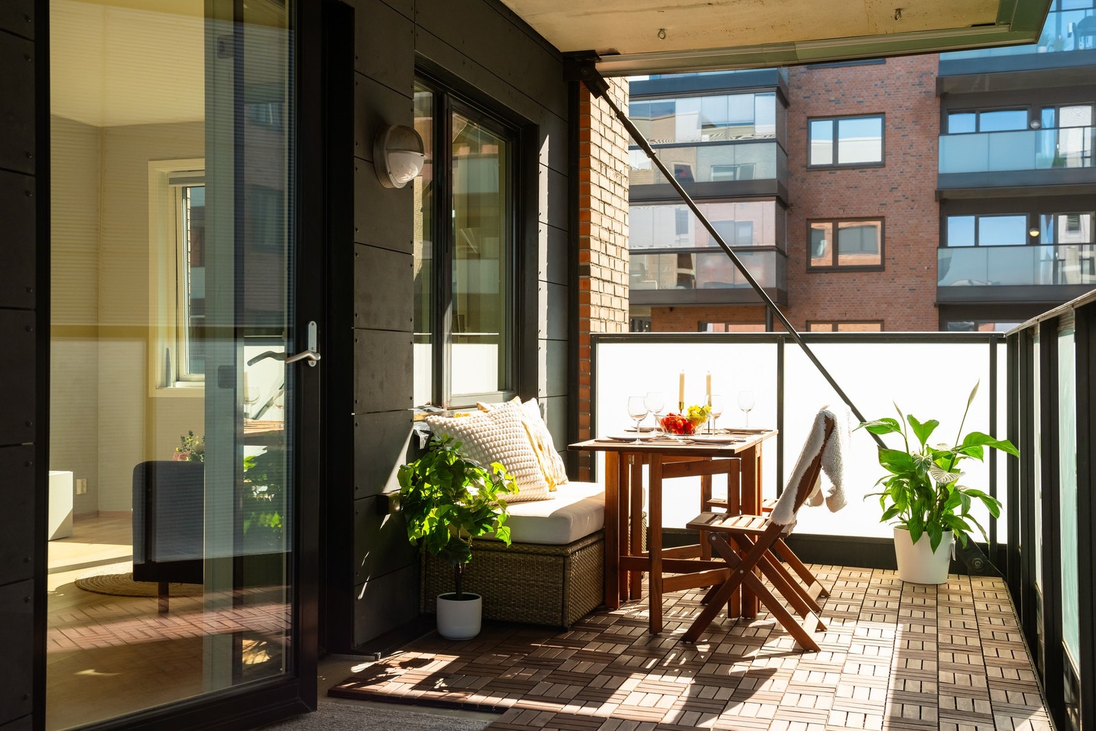 Boligen har en herlig balkong på 16 kvm. Galleribilde