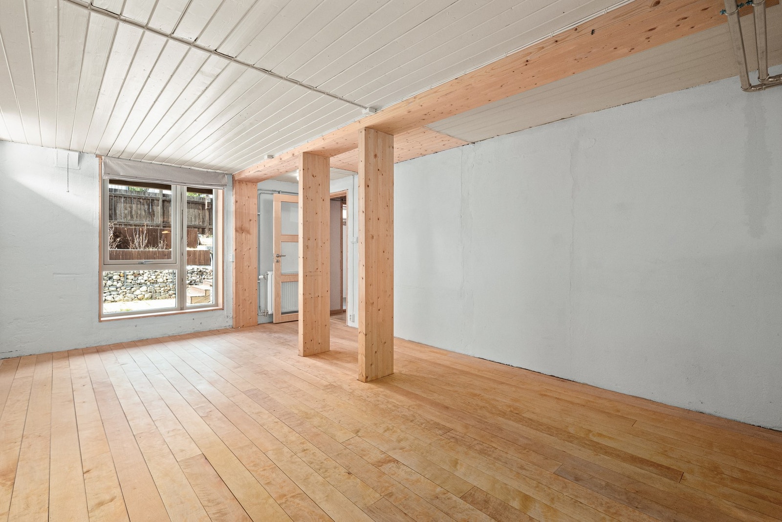 Stort disponibelt rom i sokkel. Her er det gode utviklingspotensialer. Galleribilde