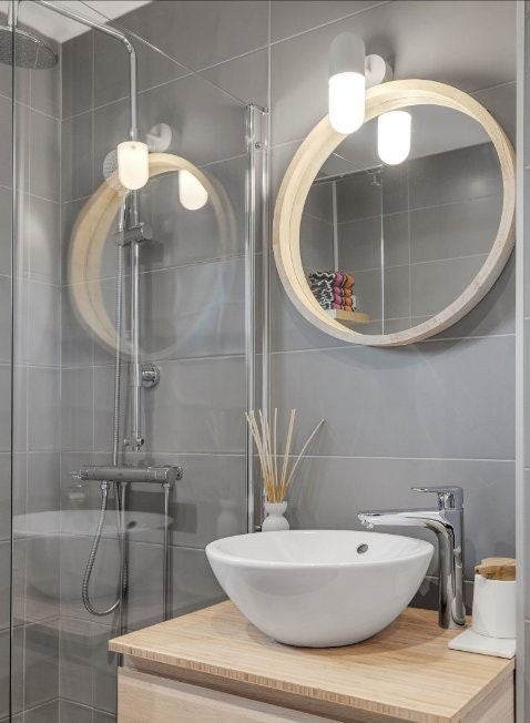 Badet er pent og delikat innredet. Galleribilde