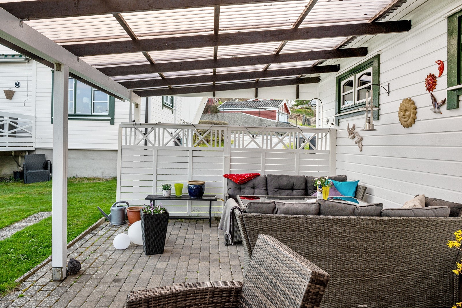 Her er man i le for vær og vind og kan nyte typisk norsk vår og sommer. Galleribilde