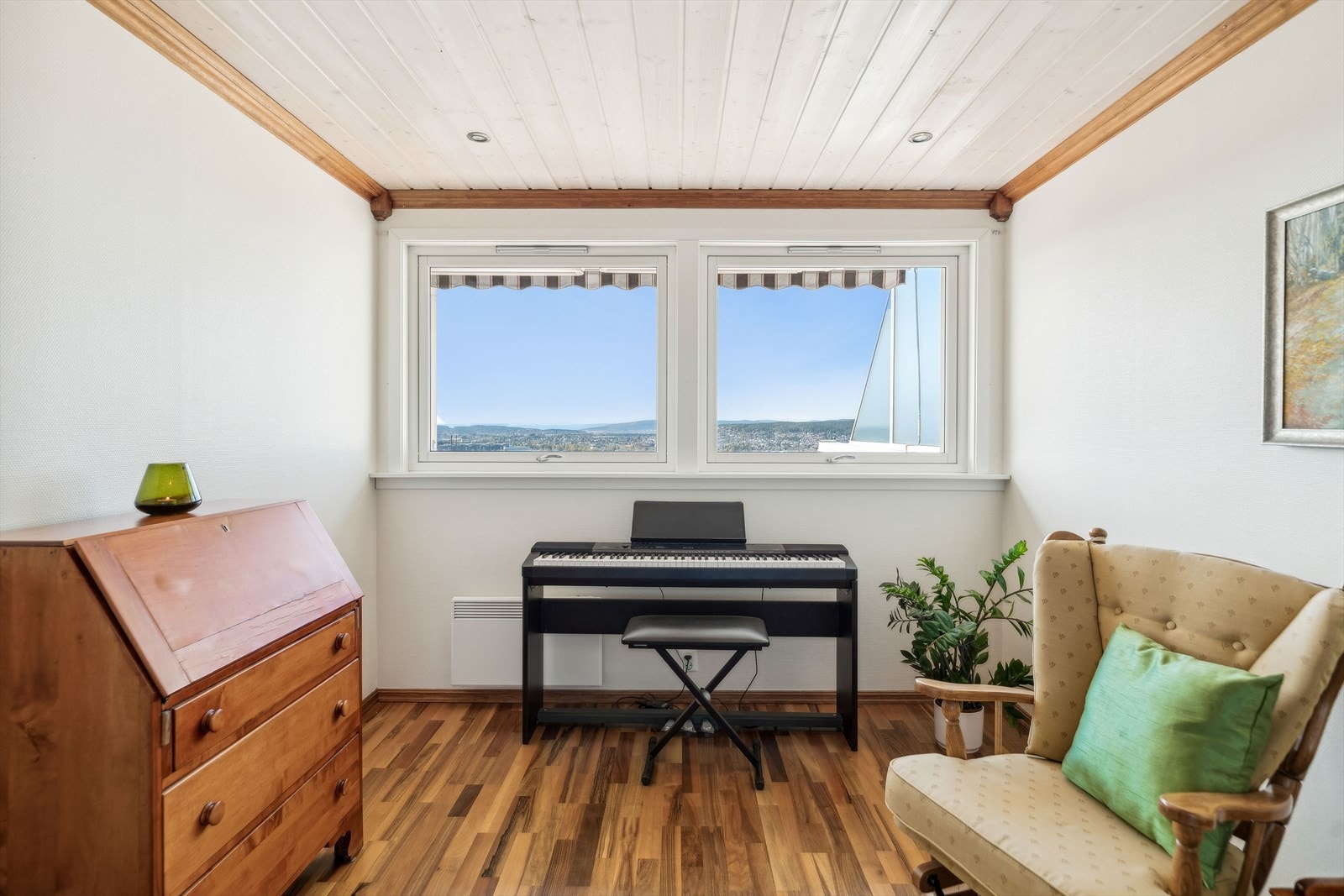 Herlig utsikt fra soverom. Galleribilde