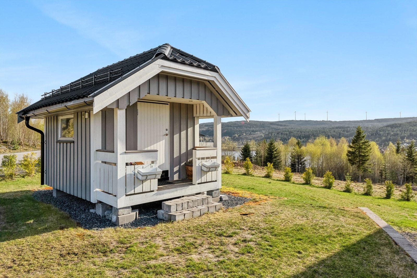 Isolert lekestue med innlagt strøm. Galleribilde