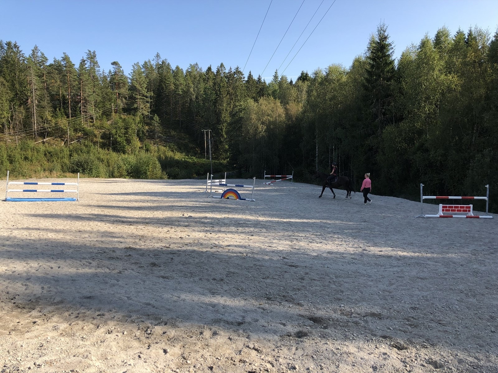 Selgers eget bilde - Opparbeidet ridebane. Ridebanen er 70 meter lang. Galleribilde