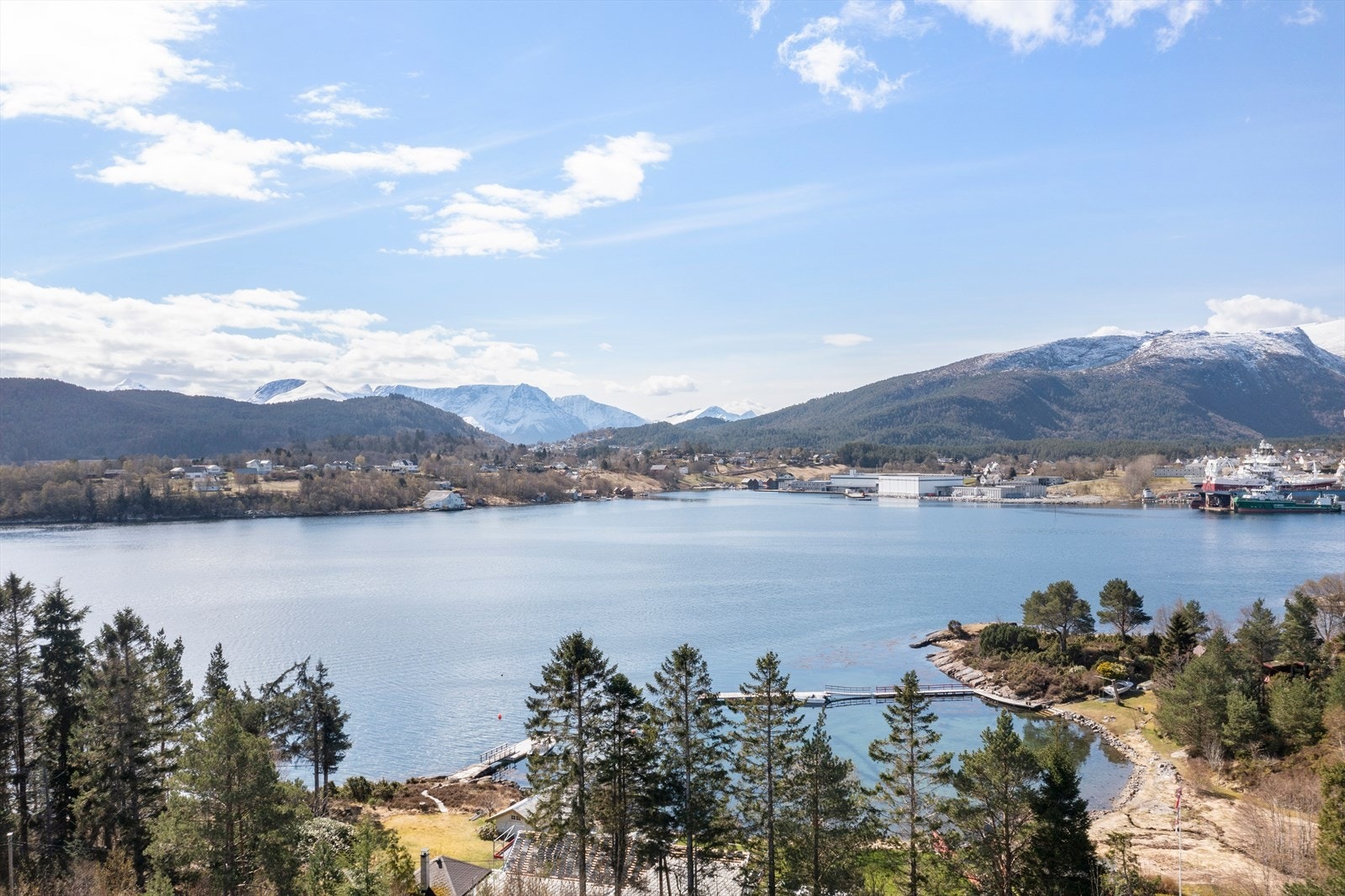 Dronefoto Galleribilde