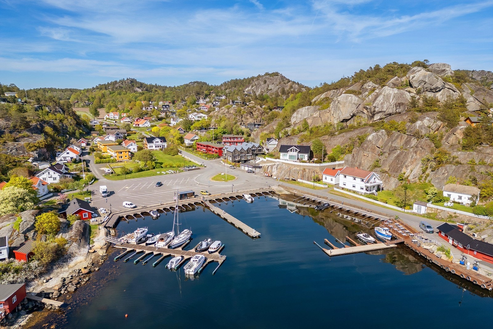 Ula brygge og småbåthavn Galleribilde