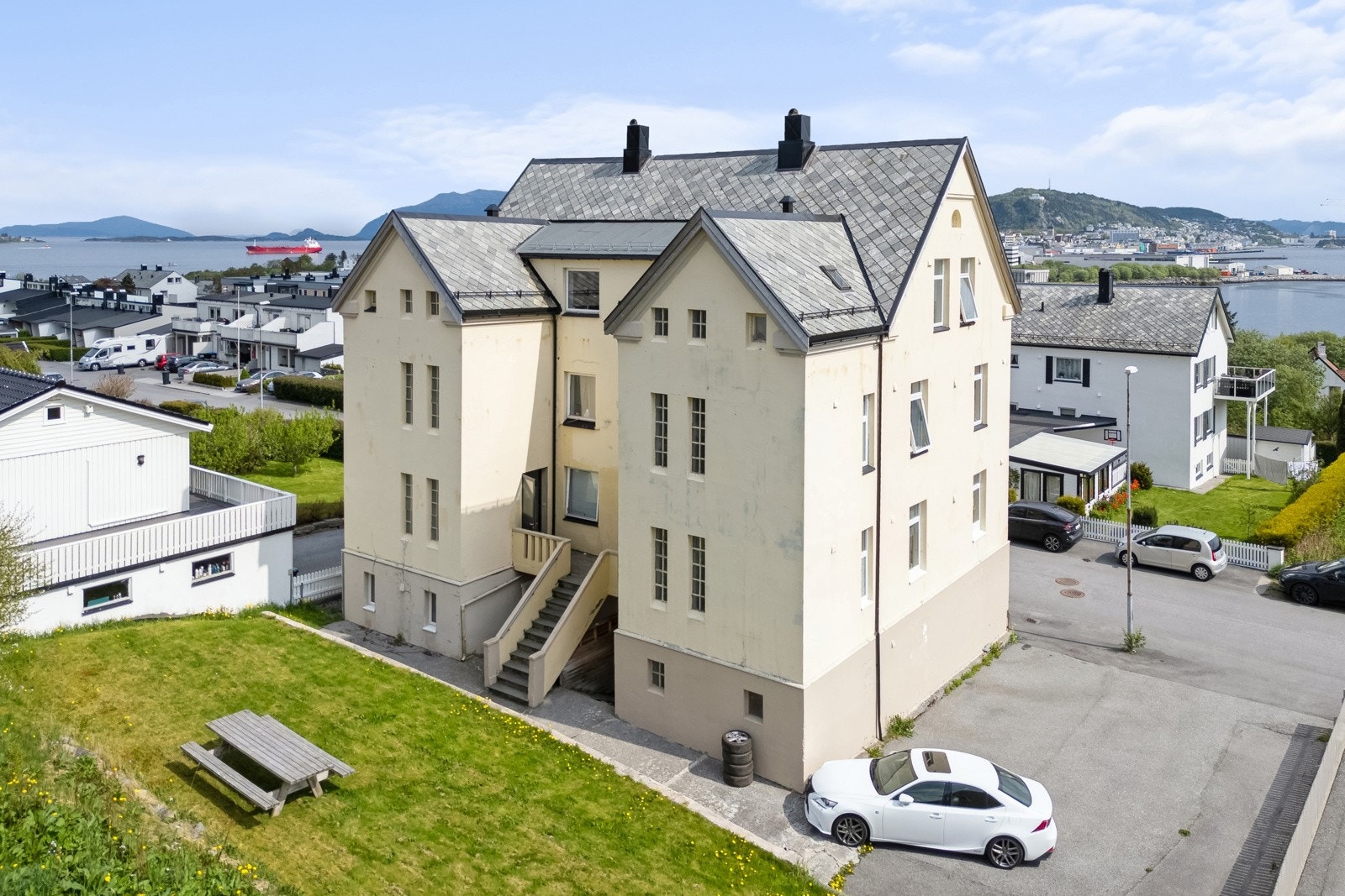 Fasade. Galleribilde