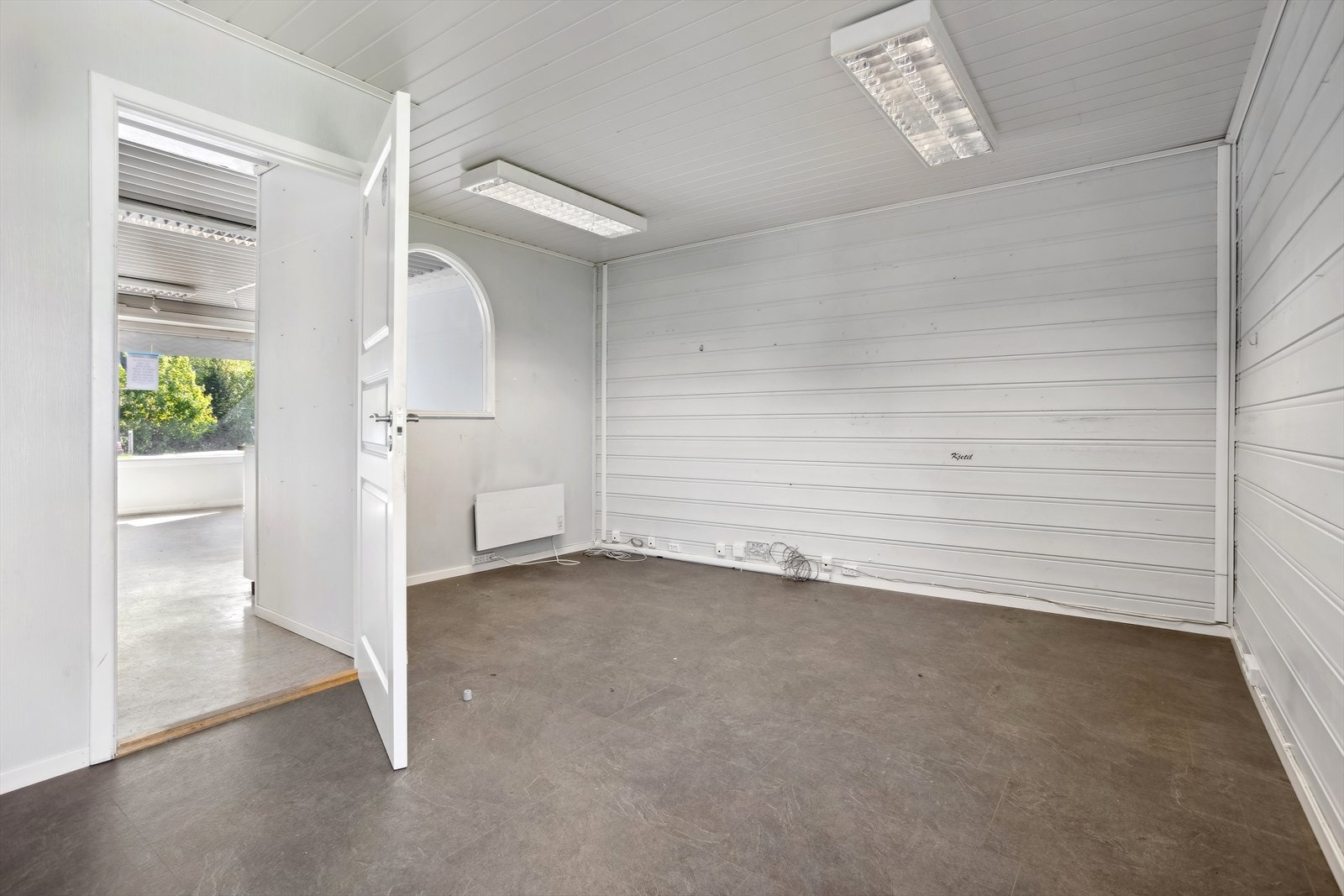 Kontor i næringslokalet. Galleribilde