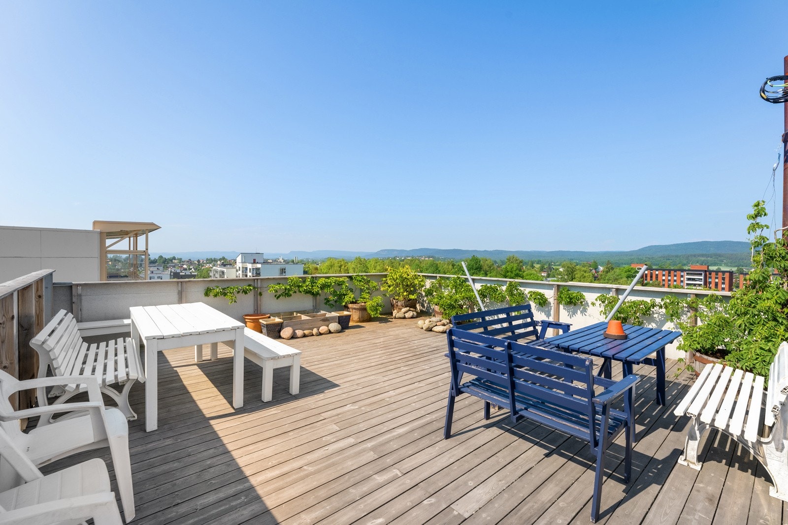 Borettslaget har en herlig felles takterrasse. Galleribilde