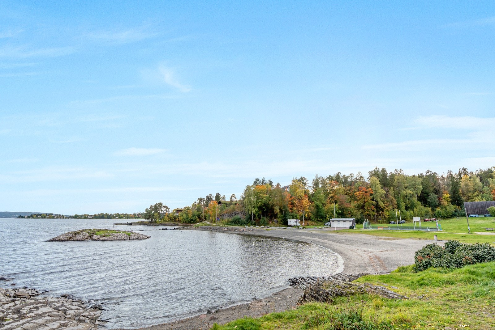 Holmen badestrand. Galleribilde