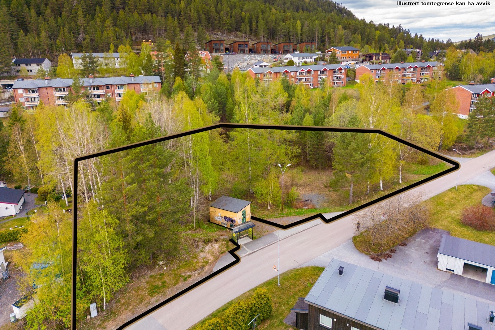 Eiendommen ligger i et sentralt og barnevennlig område i Kongsberg. Galleribilde