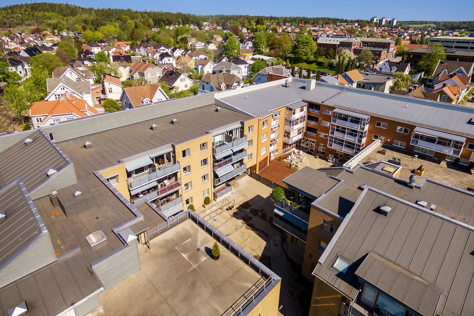 Dronefoto 5 Midtløkken bo- og servicesenter Galleribilde