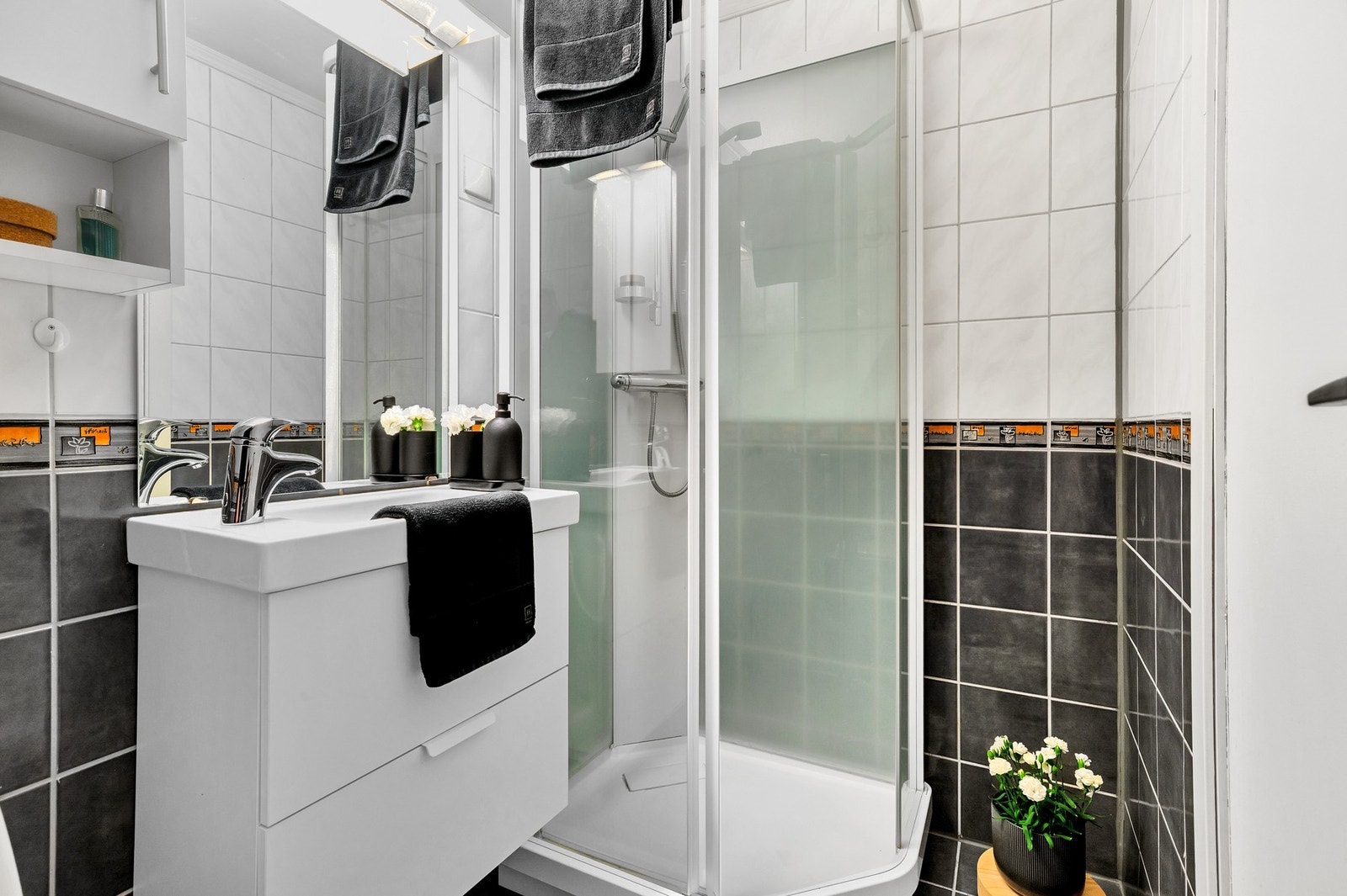 Flislagt bad på 2,8m². Galleribilde