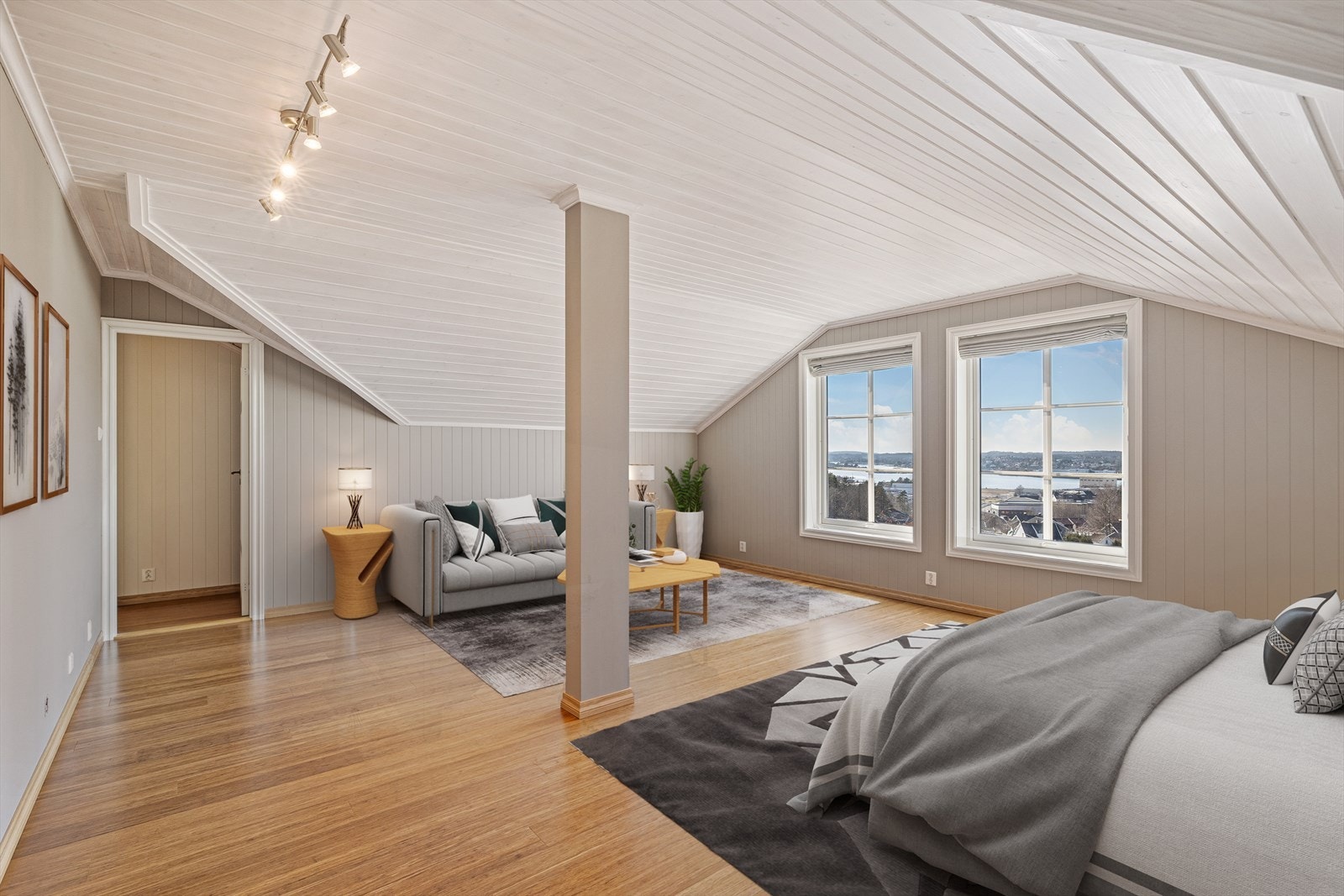 Stor, lys stue/soverom 2. etg - Syd Galleribilde