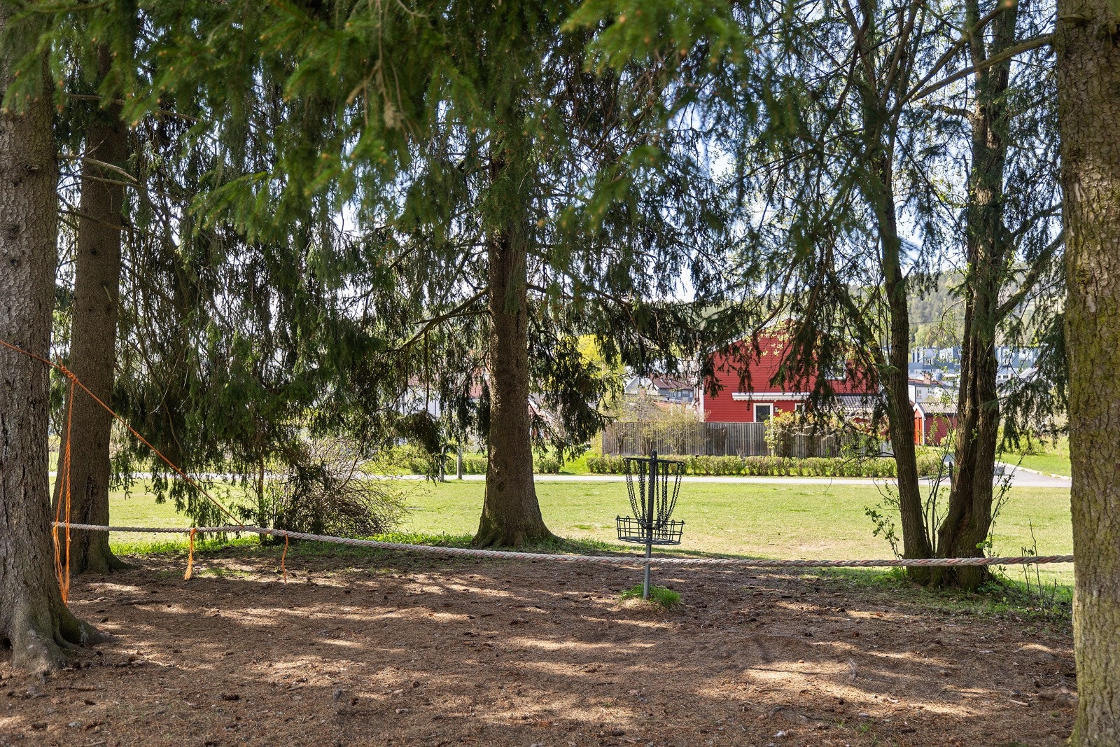 Det er også rikelig med gratis gateparkering i området, samt muligheter for lading av elbil Galleribilde